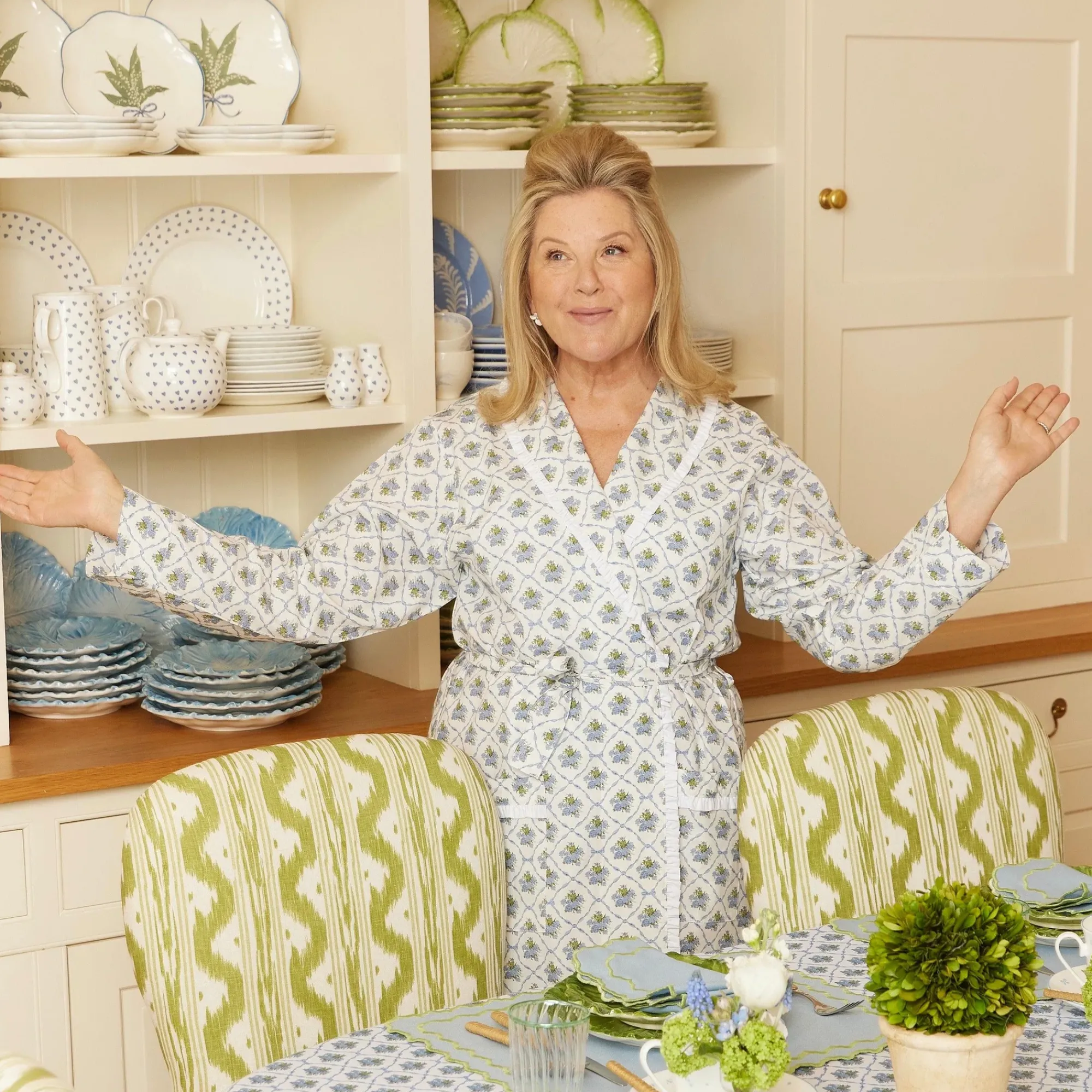 Blue Bouquet Dressing Gown|Mrs. Alice Clearance