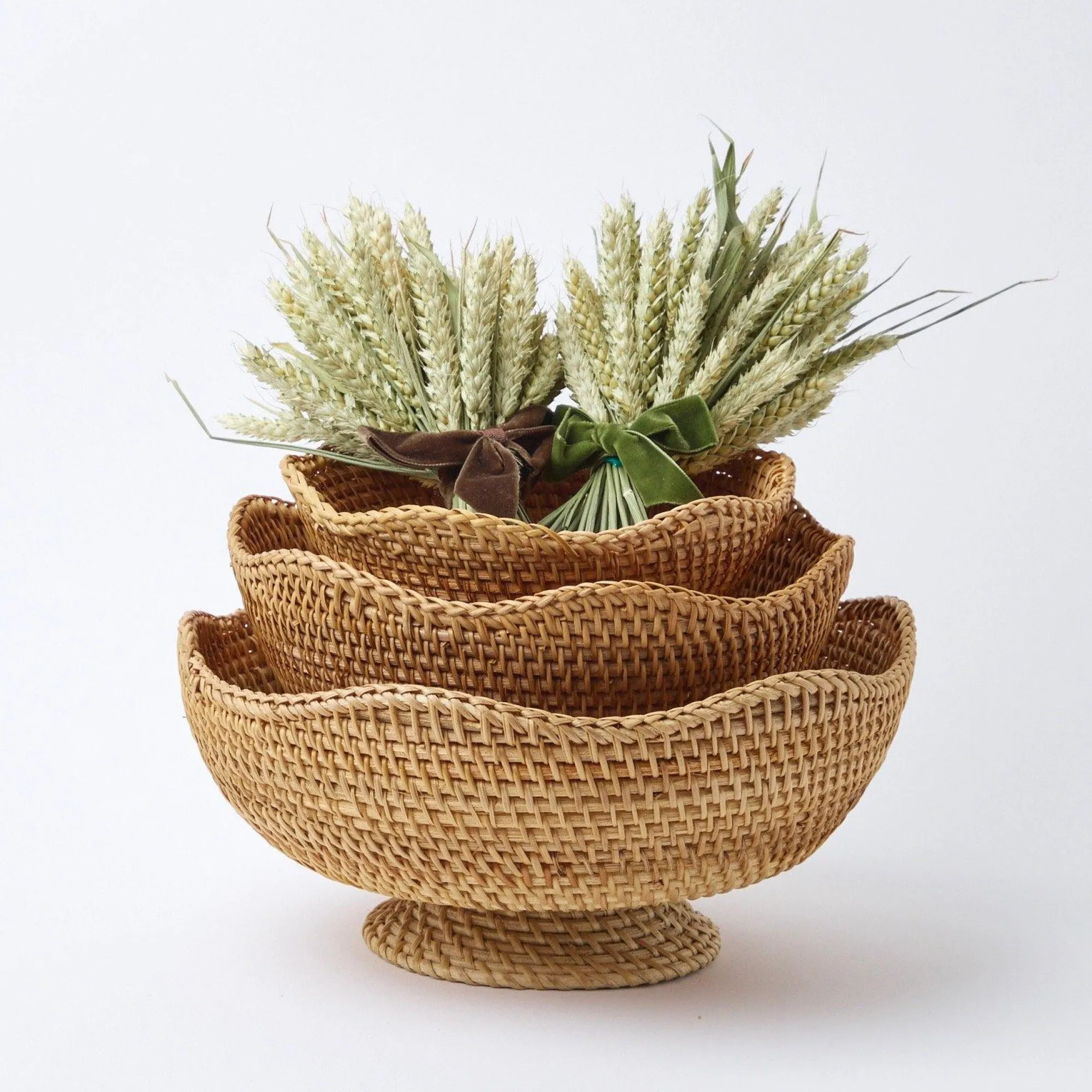 Brown Scalloped Rattan Bowl (Medium)|Mrs. Alice New