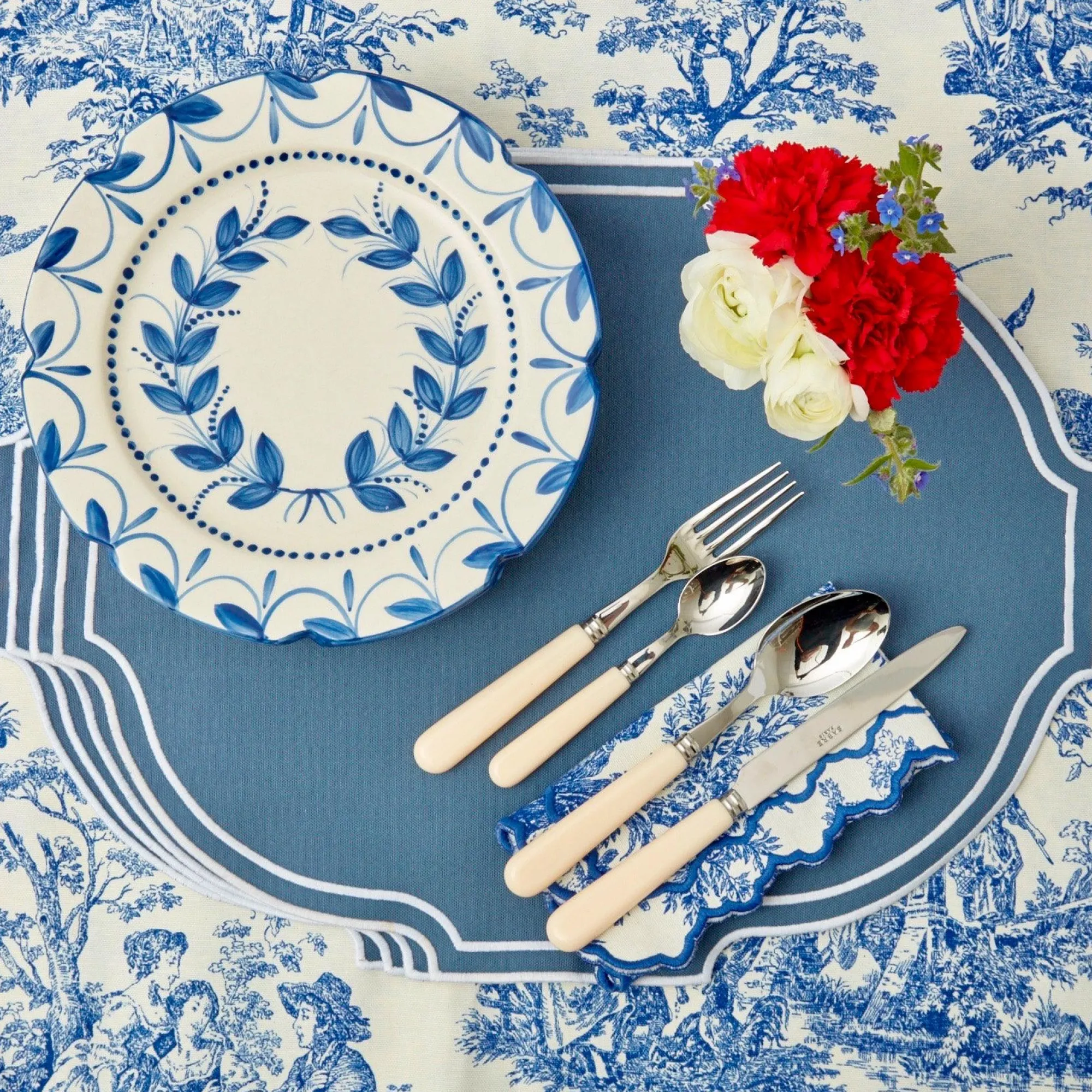 Elizabeth Garland Dinner Plate|Mrs. Alice