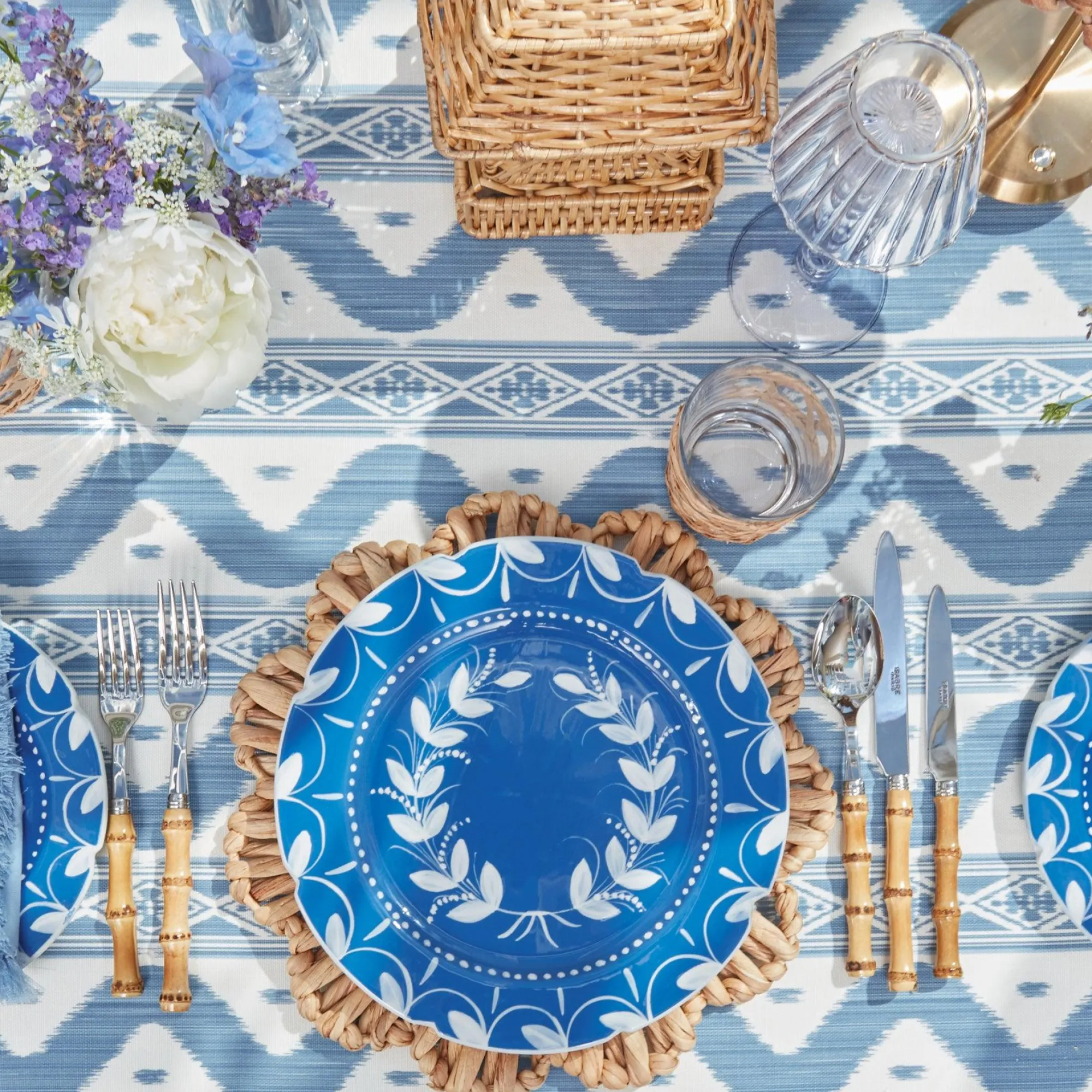 French Blue Garland Dinner & Starter Plates (Set Of 8)|Mrs. Alice Discount