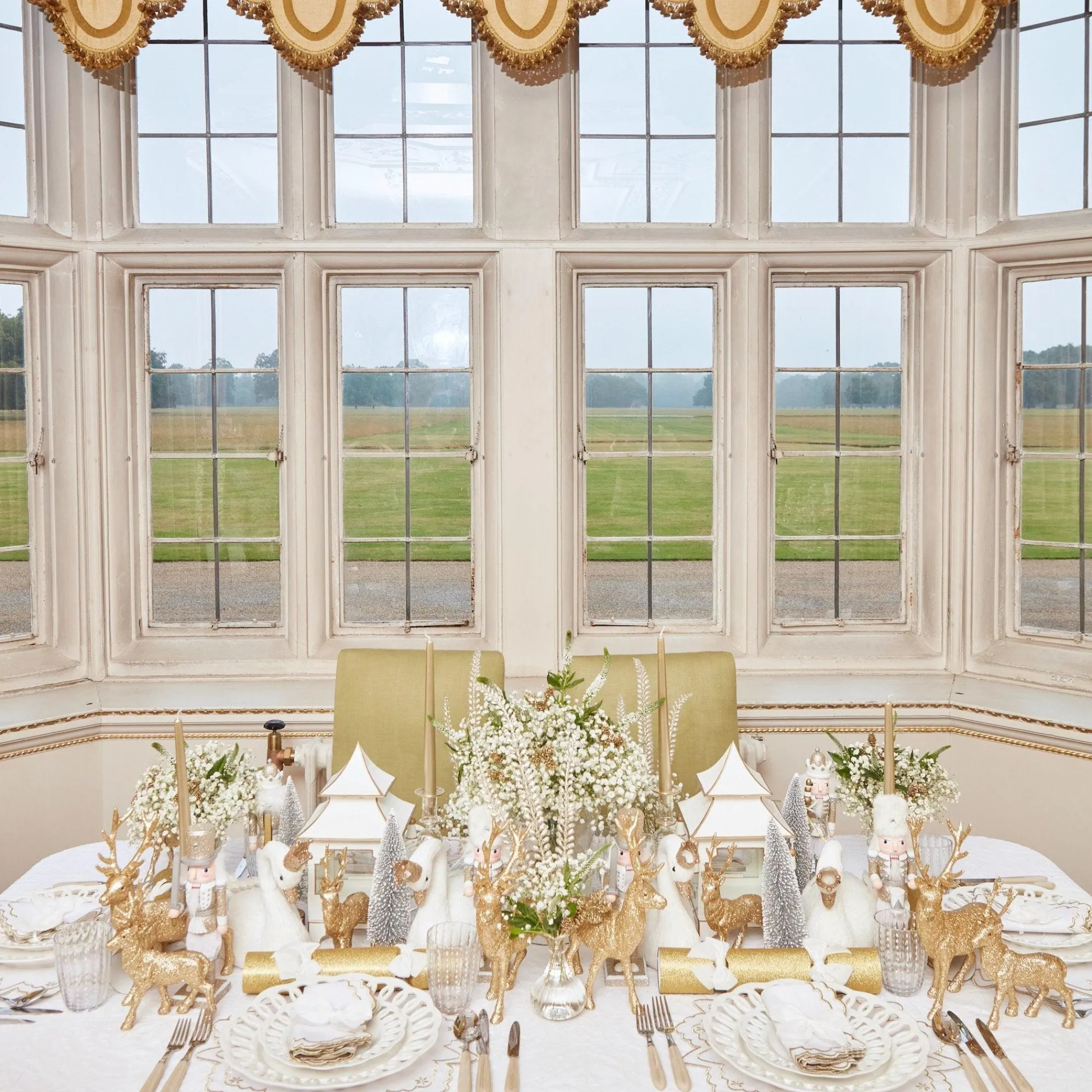 Gold Snowflake Napkins (Set Of 4)|Mrs. Alice Online