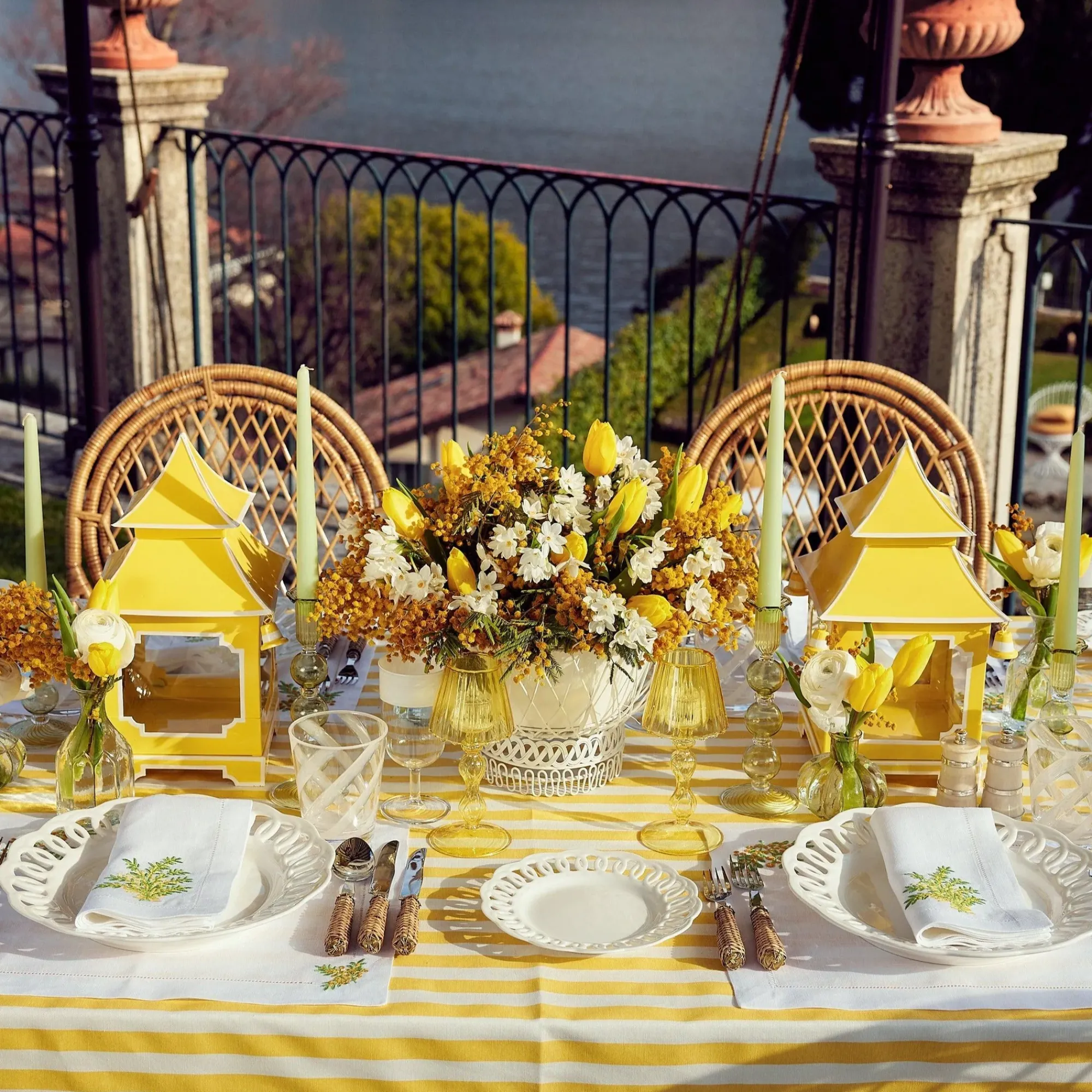 Mimosa White Linen Placemats & Napkins (Set Of 4)|Mrs. Alice