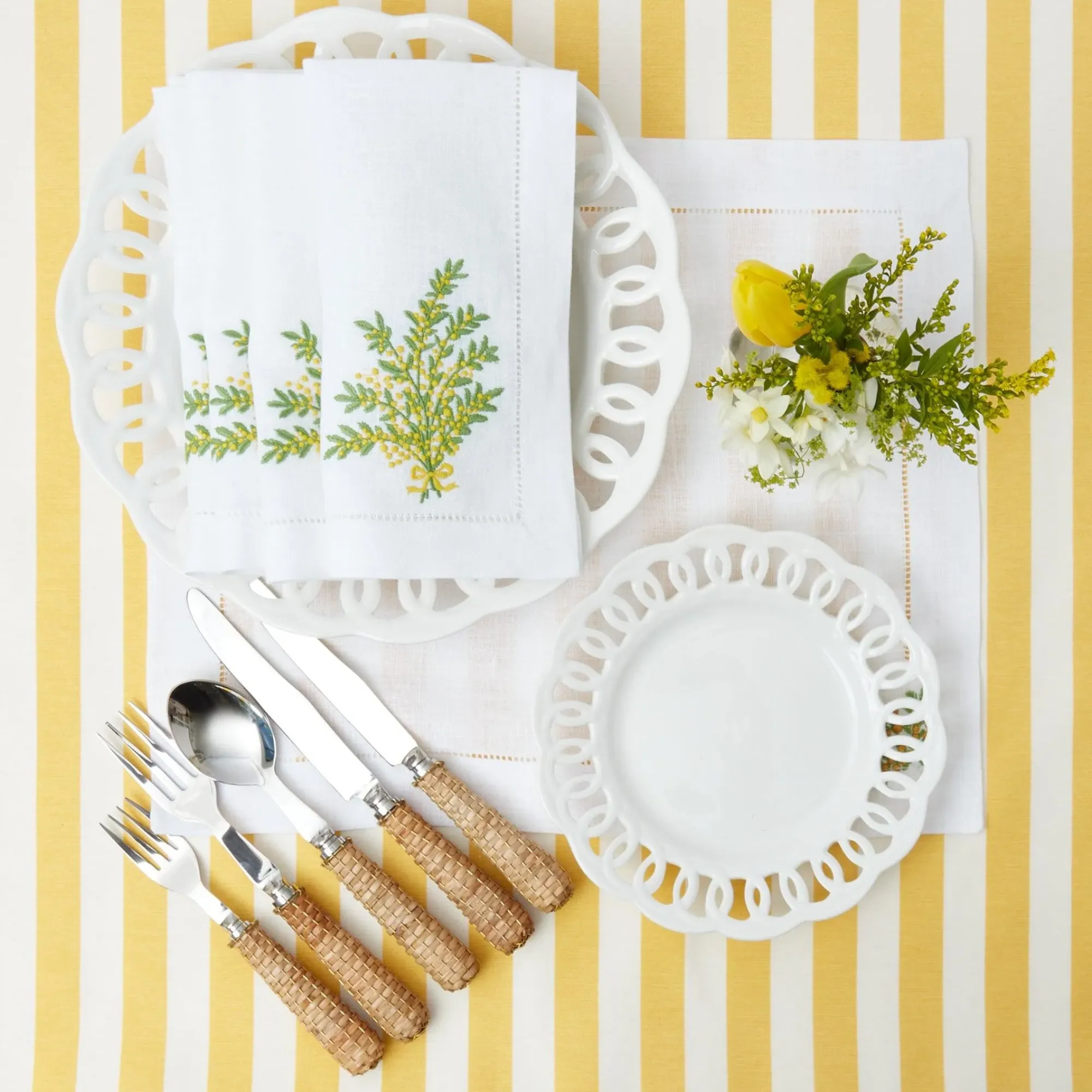 Mimosa White Linen Placemats & Napkins (Set Of 4)|Mrs. Alice