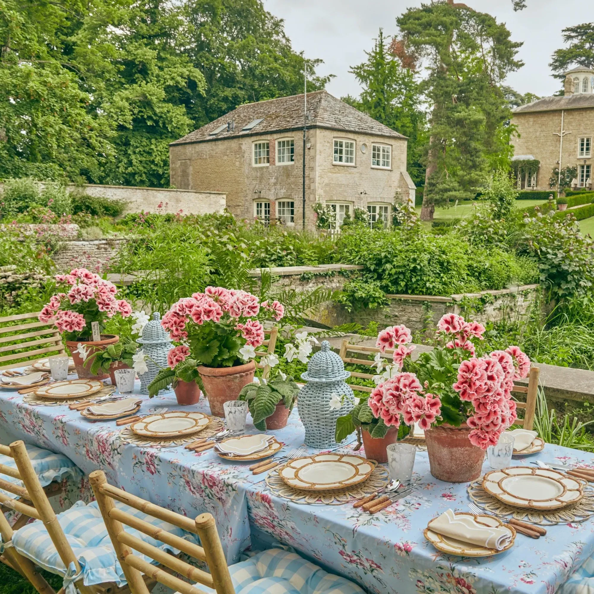 Petal Bamboo Ceramic Dinner Plate|Mrs. Alice Best