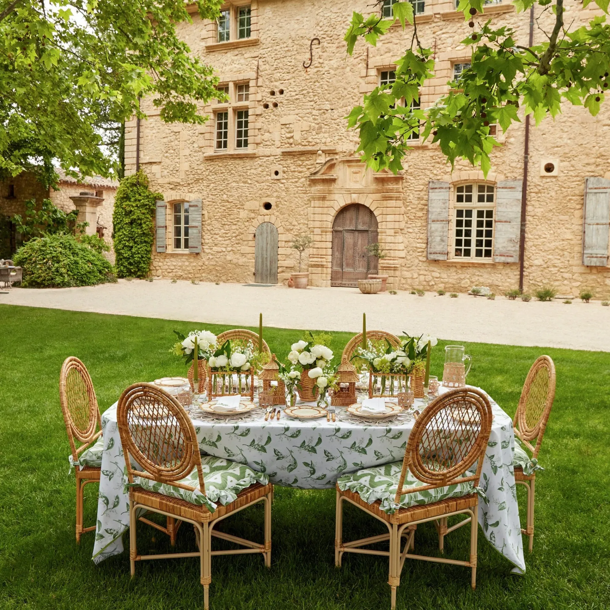 Petal Bamboo Ceramic Starter Plate|Mrs. Alice Best