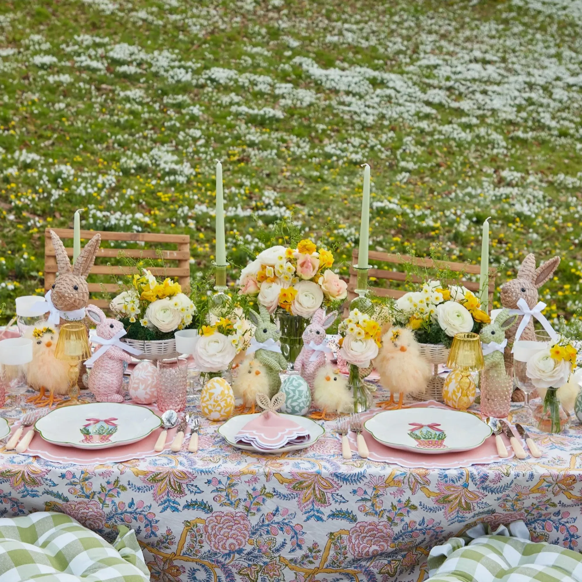 Scalloped Easter Dinner & Starter Plate (Set Of 8)|Mrs. Alice Sale