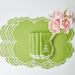 Serena Apple Green Scalloped Placemats (Set Of 4)|Mrs. Alice Clearance
