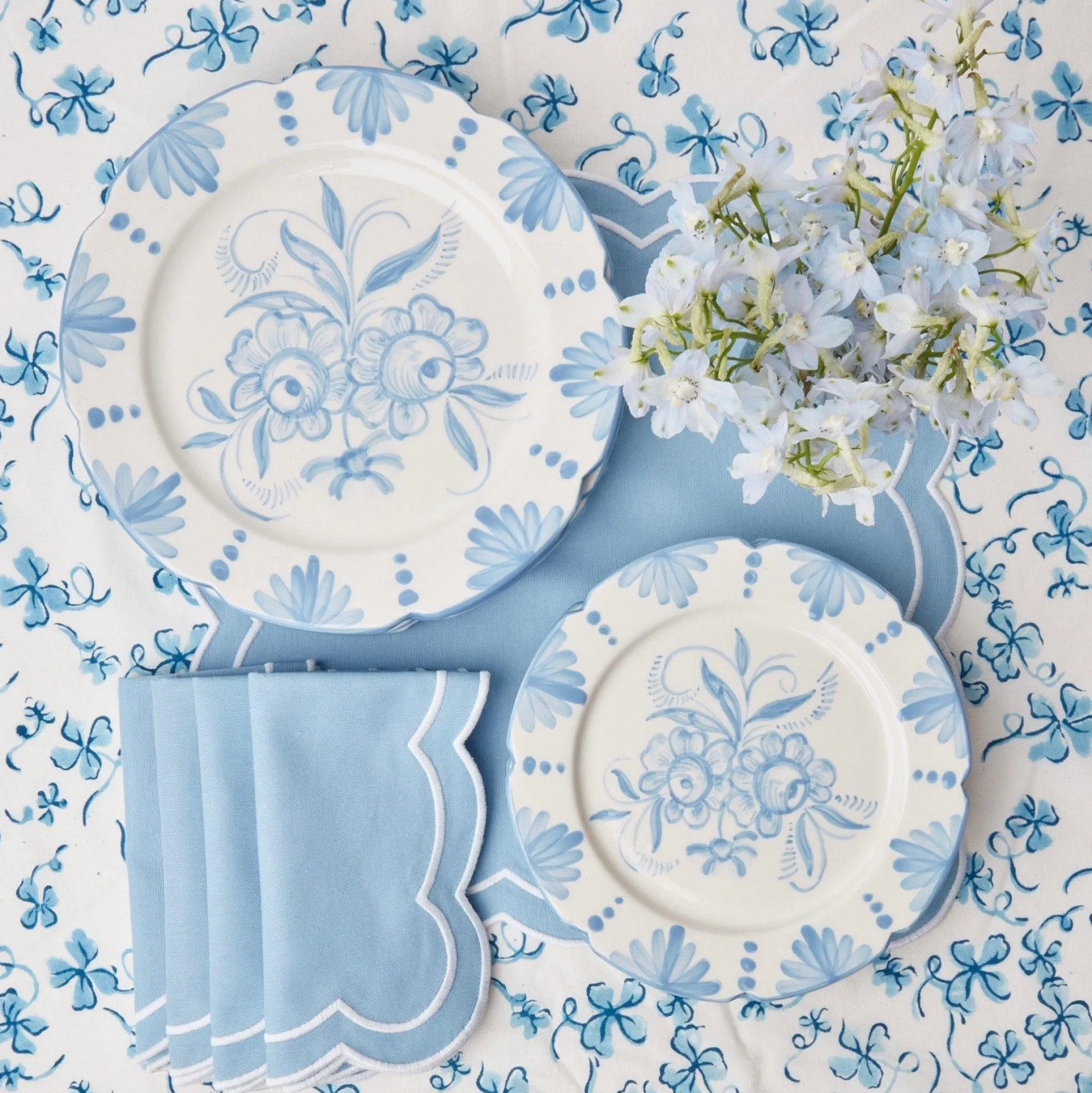 Seville Blue Gardenia Dinner Plate (Set Of 4)|Mrs. Alice Online