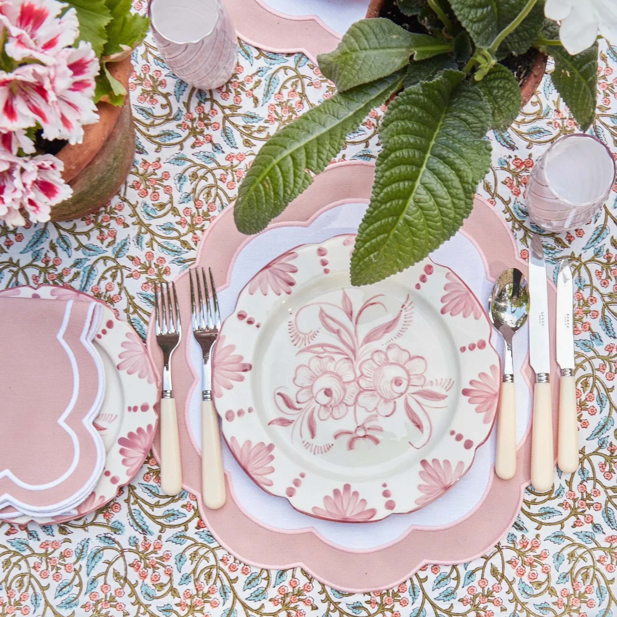 Seville Pink Gardenia Dinner Plate (Set Of 4)|Mrs. Alice Online