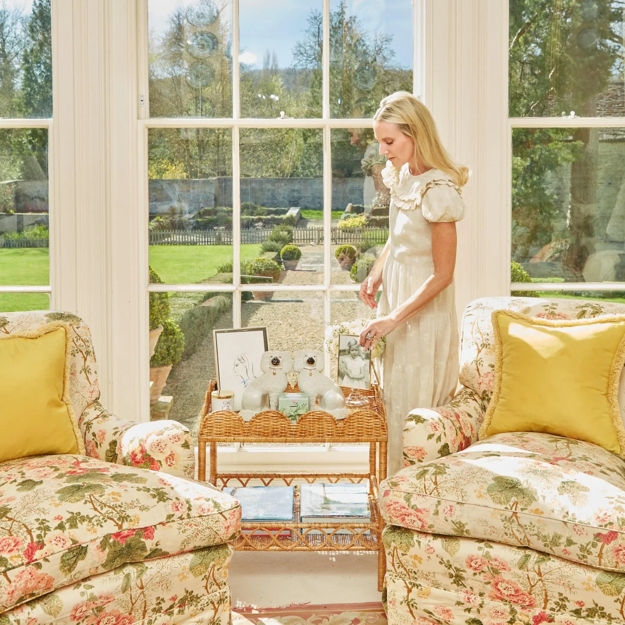 Sophia Rattan Side Table|Mrs. Alice Clearance