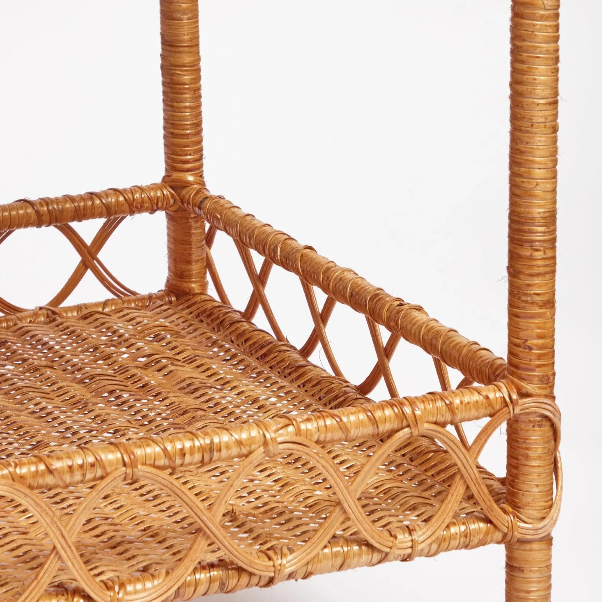 Sophia Rattan Side Table|Mrs. Alice Clearance