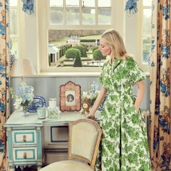 Velvet Oak Scented Candle & Pot Set|Mrs. Alice New